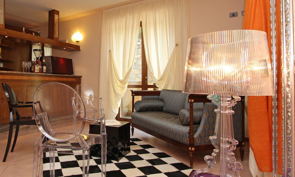 Hotel Garni Al Poggio Тиньяле Экстерьер фото