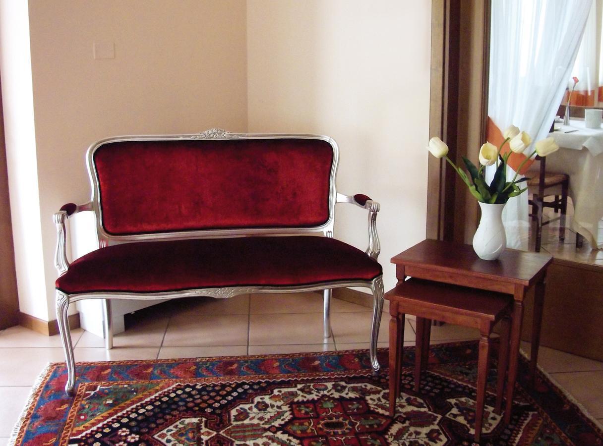 Hotel Garni Al Poggio Тиньяле Экстерьер фото